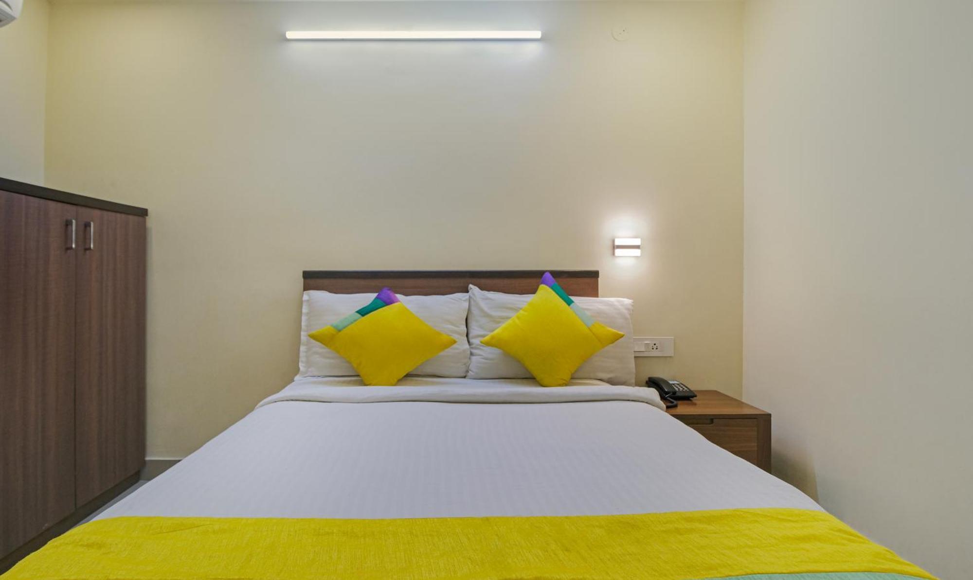 Itsy Hotels N Square Vijayawāda Eksteriør billede